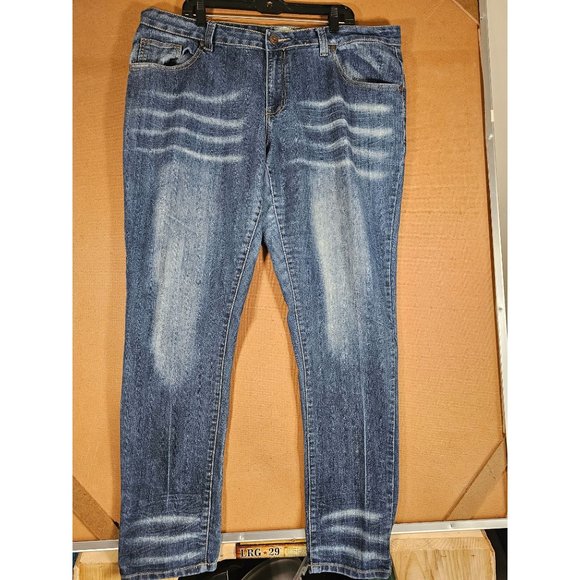 Caren Sport Women Factory Distressed Straight Legs Blue Jeans 21/22 - Picture 1 of 9